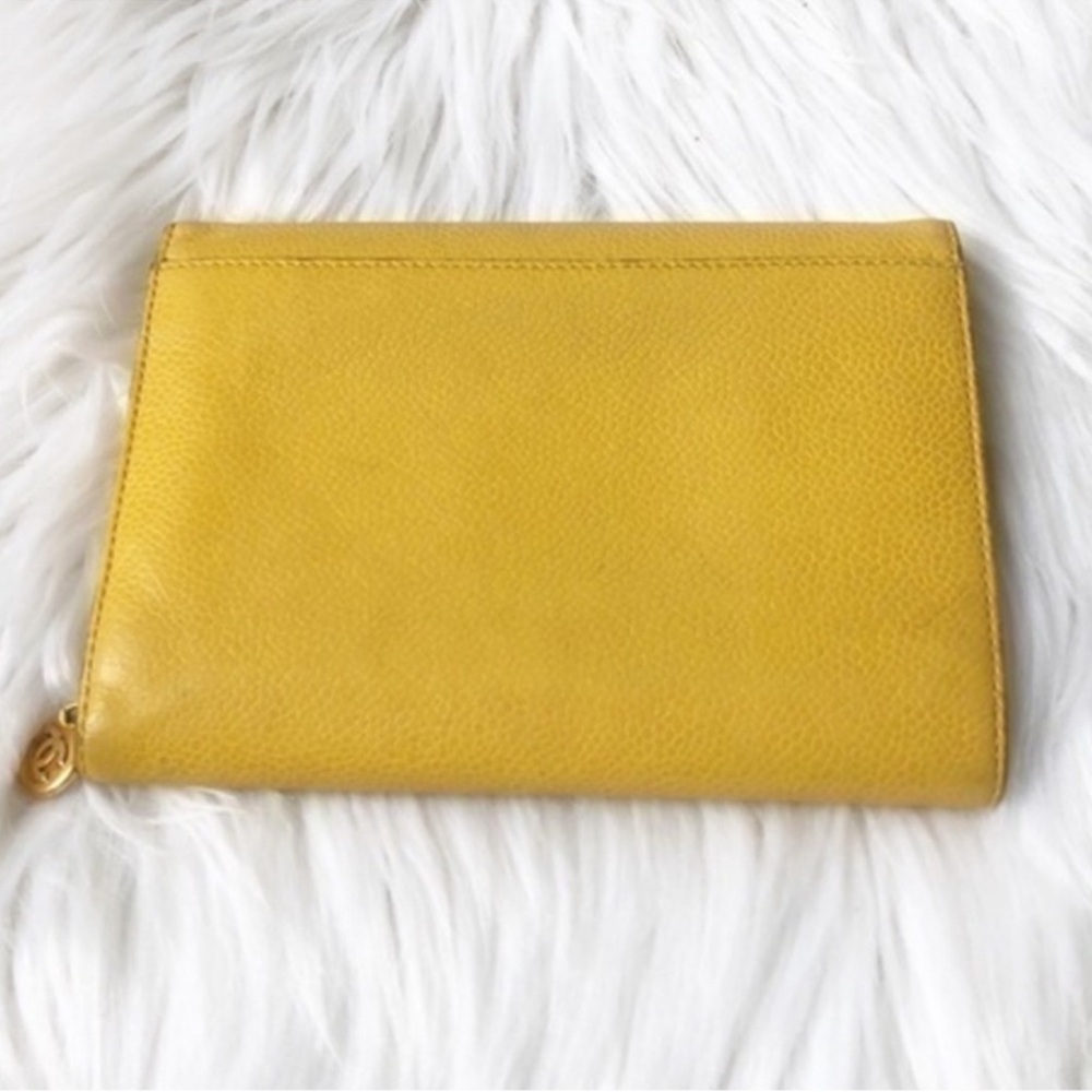 Chanel Caviar Yellow Billfold Wallet - Picture 2 of 13
